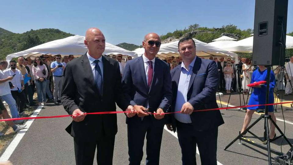 cesta neum stolac otvaranje