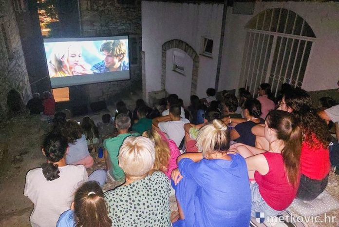 Skriveni-film_Ljeto-u-Provansi