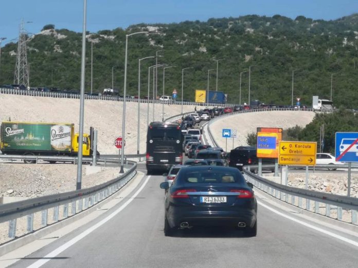 prometna u tunelu debeli brijeg - guzva-bozoradic