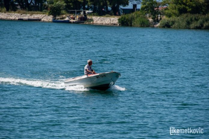 ušće neretve130823_brodice-gumenjak (1)