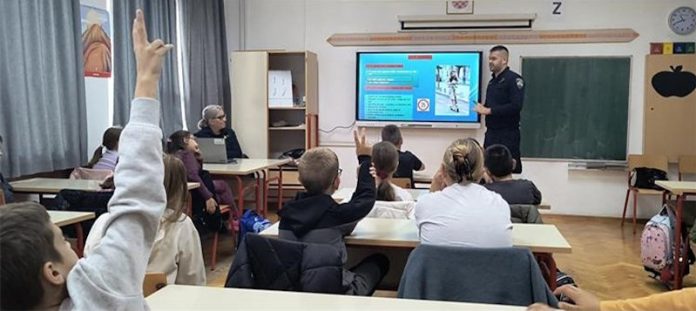 skola-edukacija-policija1