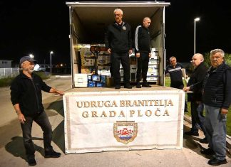 Branitelji Ploča prikupili 9 tona mandarina za djecu Vukovara