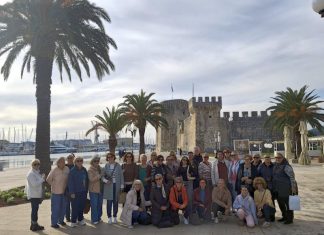 Članovi metkovskih udruga “O. Ante Gabrić” i “Život” na izletu u Trogiru: još jedan lijep primjer uspješne suradnje