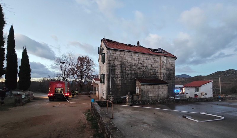 kuća-komuna-orah-pozar1