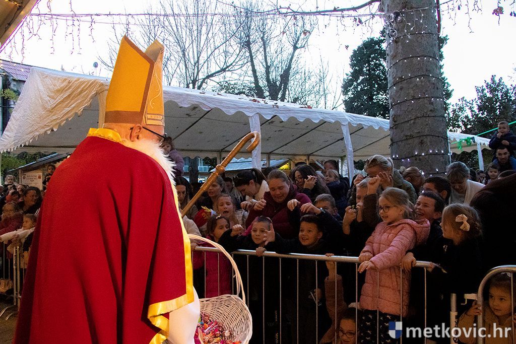 sv-nikola-darovi (4)