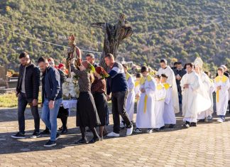 OTRIĆ-SEOCI Nadbiskup Zdenko Križić predvodio svečano misno slavlje na blagdan sv. NIkola biskupa