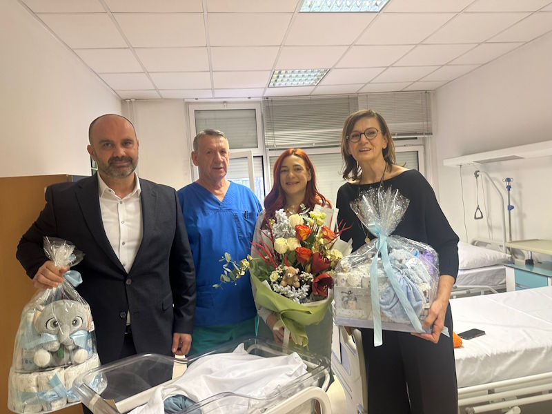 milan-beba-rodilište