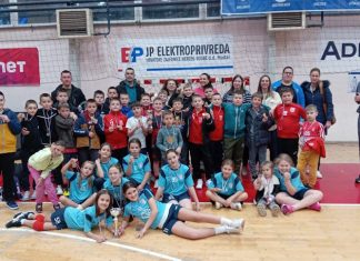 Mladi metkovski rukometaši osvojili srebro na Božićnom turniru u Mostaru