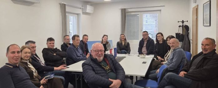 Opuzen-povjerenstvo-mandarine