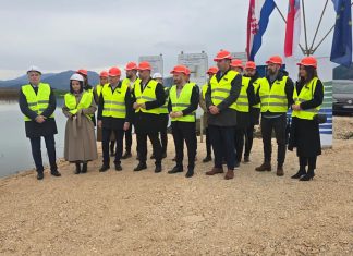 Ministrica Vučković obišla radove na izgradnji pregrade na Neretvi