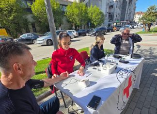 Svjetski dan zdravlja: Crveni križ organizirao mjerenje tlaka i šećera u krvi