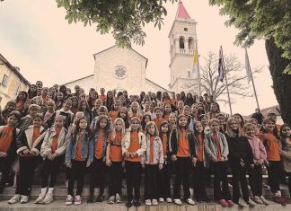 Dječji zbor Sv. Ilije sudjelovao na “Zlatnoj harfi” u Imotskom