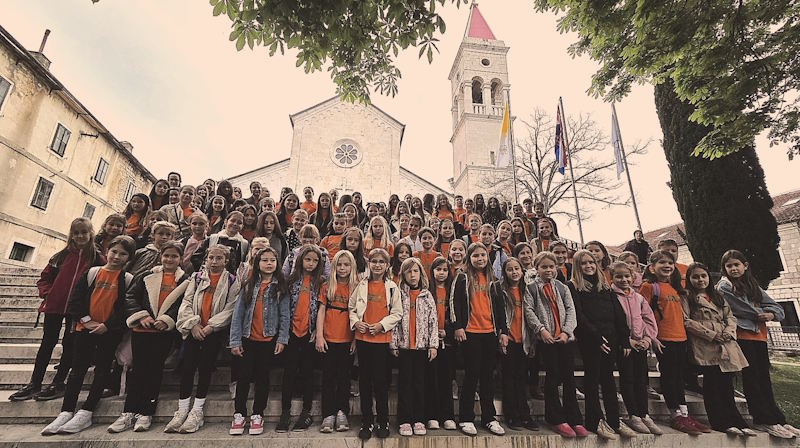 djecji-zor-zlatna-harfa