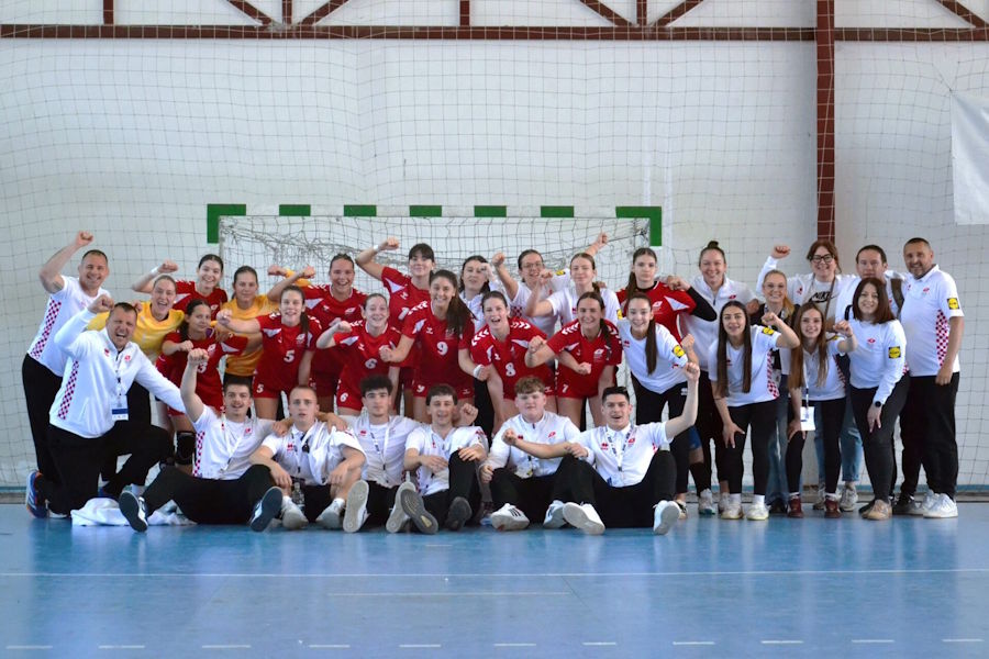 rukometasice-ploče-srednja-skola-