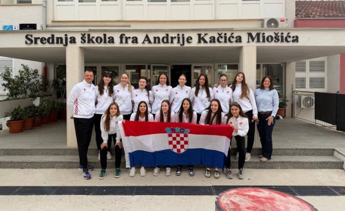 rukometasice-srednja-skola-ploce1