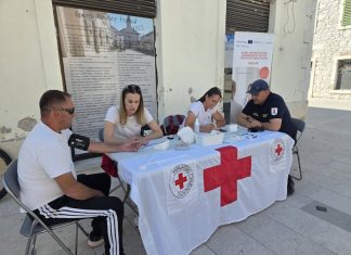 Preventivna akcija mjerenja tlaka i šećera održana u Opuzenu