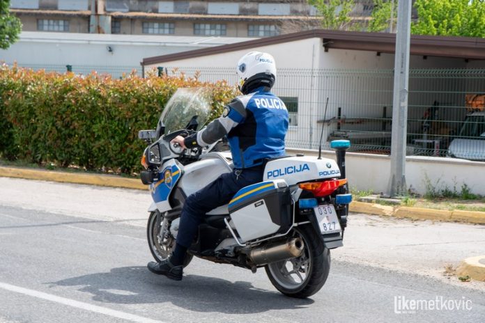 policija-motor