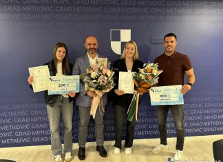 Zlatne rukometašice primljene u Gradskoj upravi