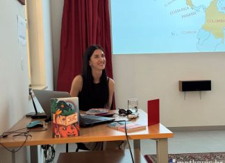 Martina Divić održala putopisno predavanje u Gradskoj knjižnici