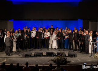 Prvi Susret klapa u Metkoviću okupio zvučna imena i brojne ljubitelje klapske pjesme