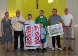 Župa Vid oprostila se od don Mile Čale: „Hvala Vam na svemu!“