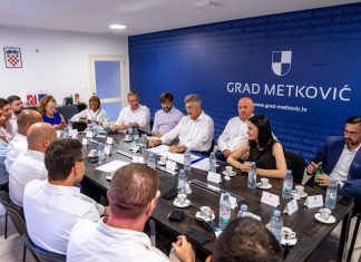 Predsjednik Vlade je boravak u Neretvi iskoristio za radni posjet Metkoviću