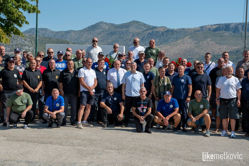 prvi-hrvatski-branitelj-spomenik-braniteljima-opuzen040826_11