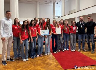 Zamjenik gradonačelnika primio mlade rukometašice ŽRK Metković i čestitao im na uspjehu