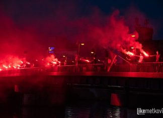 DAN POBJEDE Baklje na Lučkom mostu u povodu 31. obljetnice Oluje