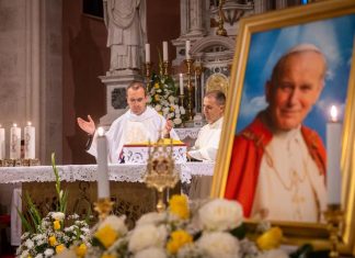 Poseban događaj za Župu sv. Ilije: stigle relikvije sv. Ivana Pavla II.