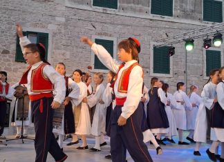 Opuzen ugostio Dječji festival folklora „Mostić 2026.”