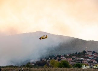 Požar kod Vida ponovno se razbuktao, stigao i kanader